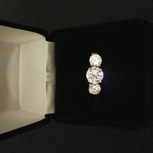 Tara Vanessa Ladies Statement ring Size 6